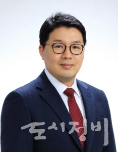 (주)신한피앤씨 강신봉 대표 / 한국도시정비협회 부회장
