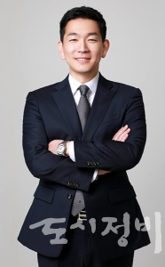 법무법인 산하 김인석 수석변호사